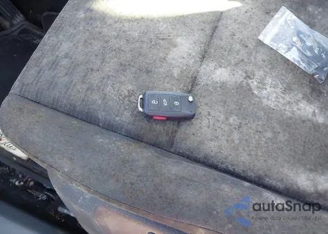 2012 Volkswagen Tiguan S из США, поврежденный, VIN WVGAV7AX3CW542779